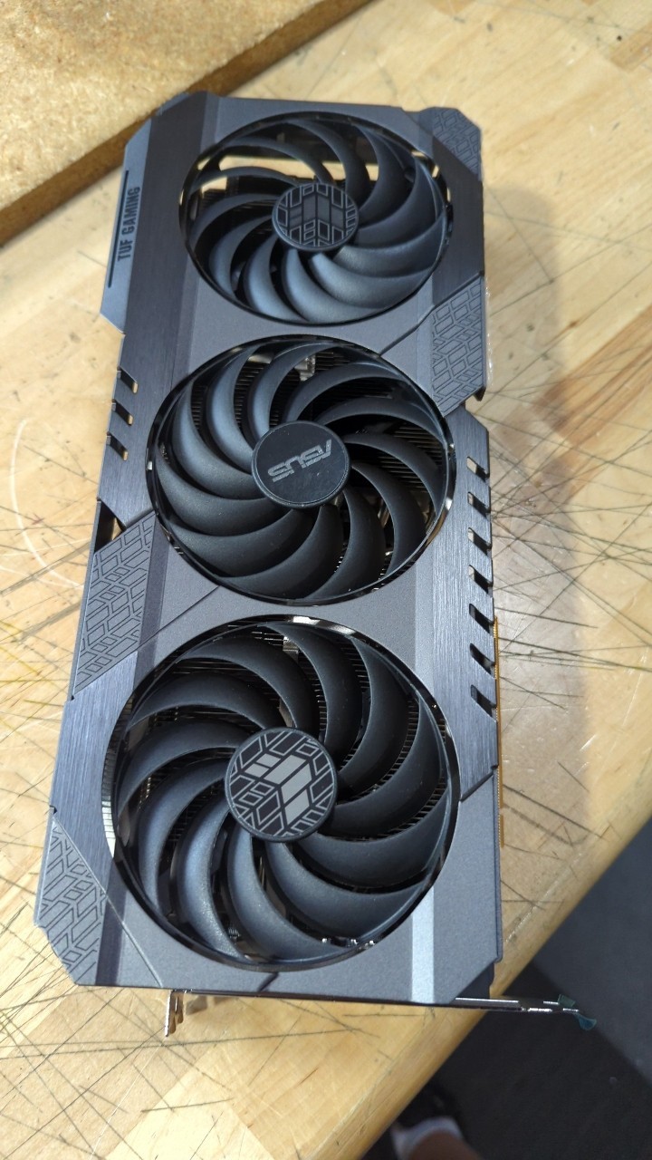 Meilleure offre BH pour les pi - Rtx 4090 24Gb Graphics Card avis et prix